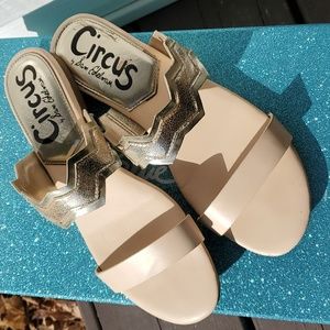 Circus by Sam Edelman slides